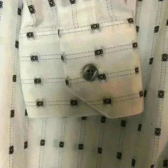 Axcess by a Claiborne Co. Button Down Shirt. - Picture 5 of 5